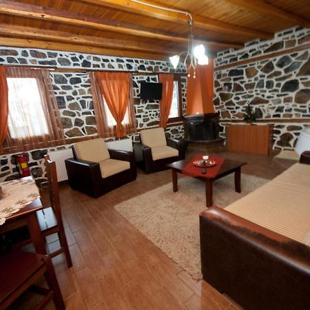 Traditional Guesthouse Siantsis 팔라이오스 아기오스 아타나시오스 외부 사진