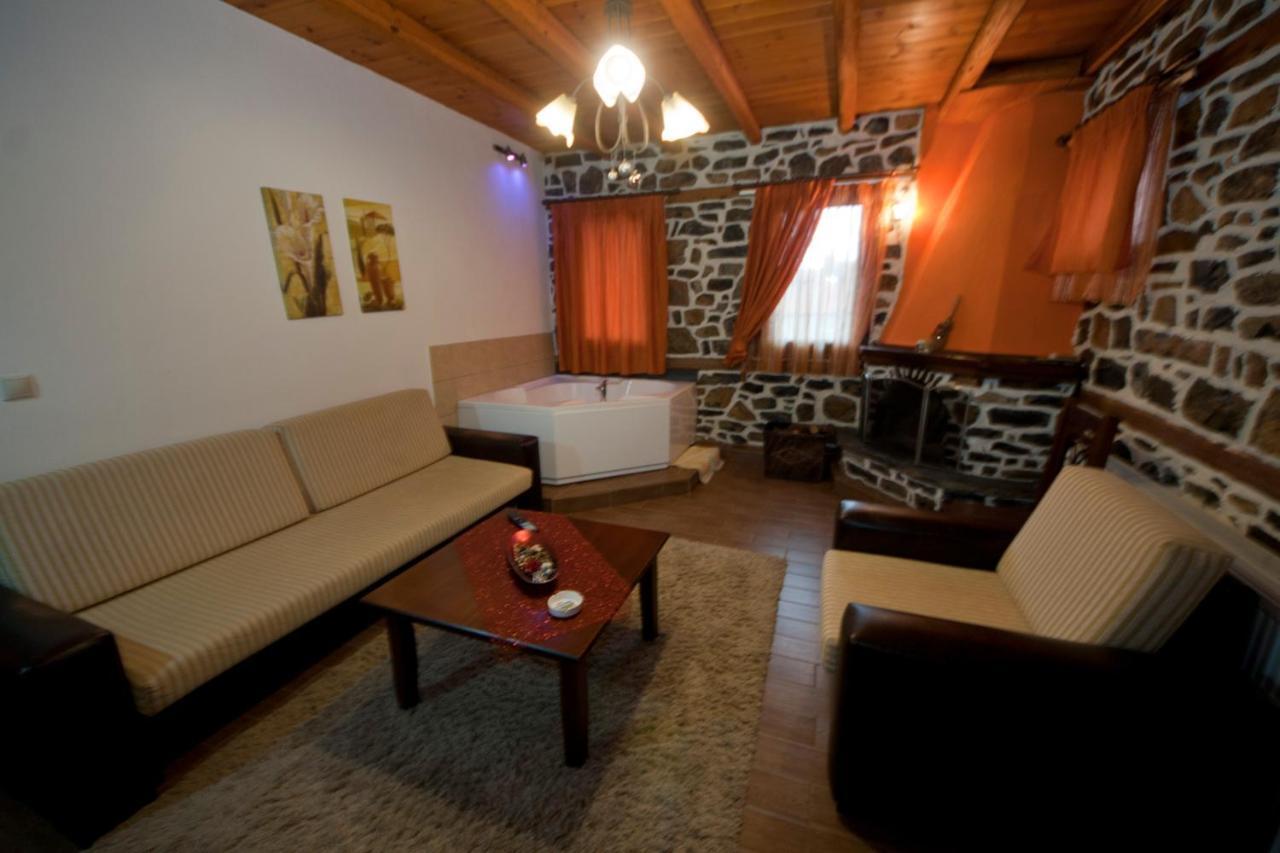 Traditional Guesthouse Siantsis 팔라이오스 아기오스 아타나시오스 외부 사진